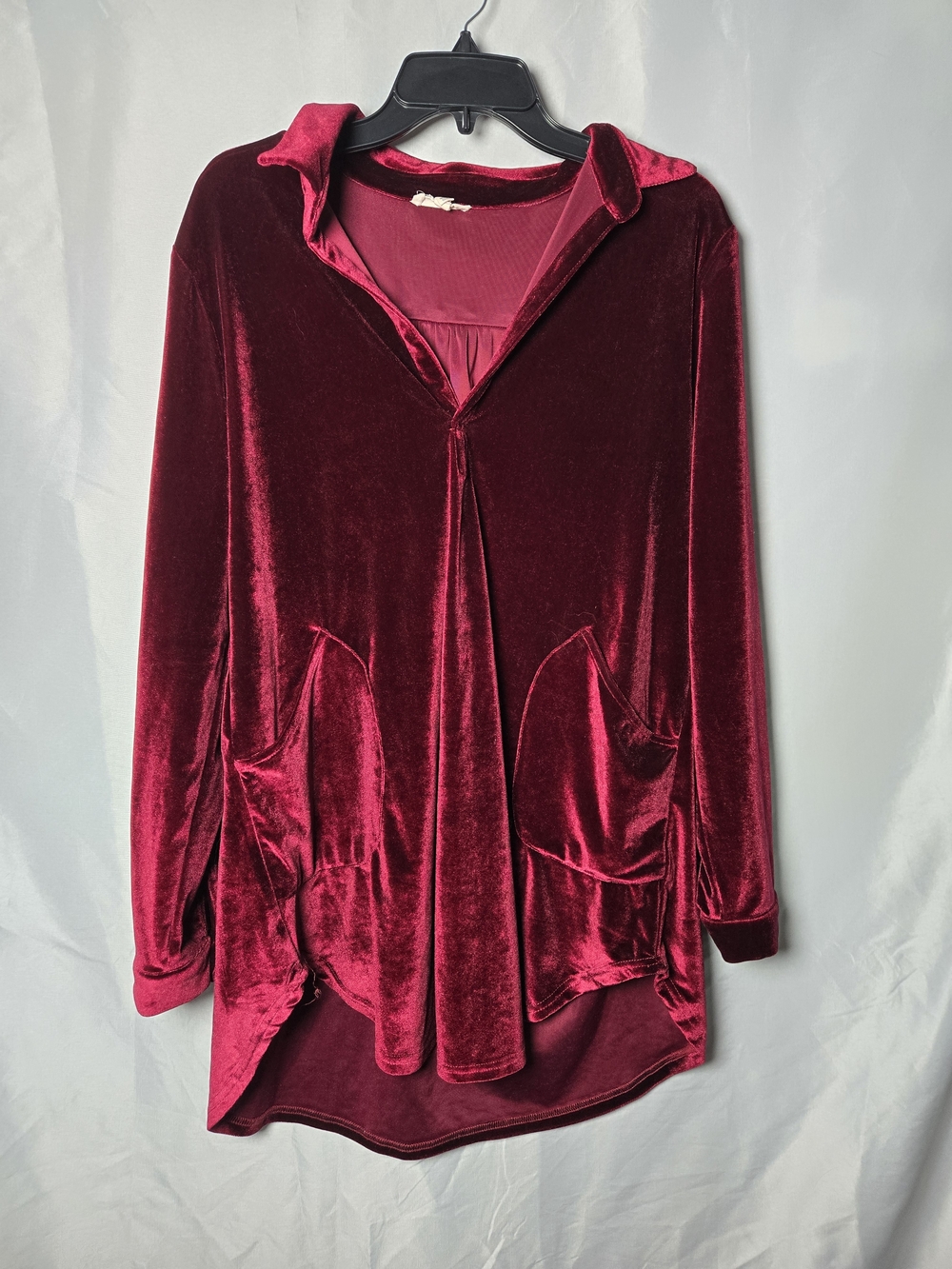 Velvet Long-Sleeve Tunic Top in Deep Burgundy